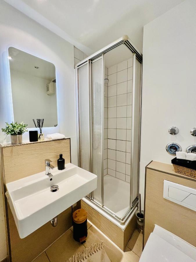 Sunset Apartment: Free Parking + Balcony + Netflix إسن المظهر الخارجي الصورة
