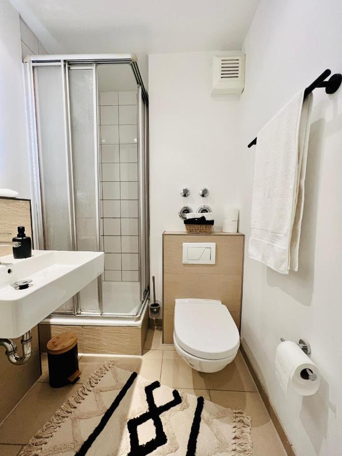 Sunset Apartment: Free Parking + Balcony + Netflix إسن المظهر الخارجي الصورة